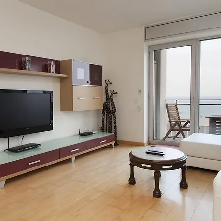 Bs Beach * برشلونة